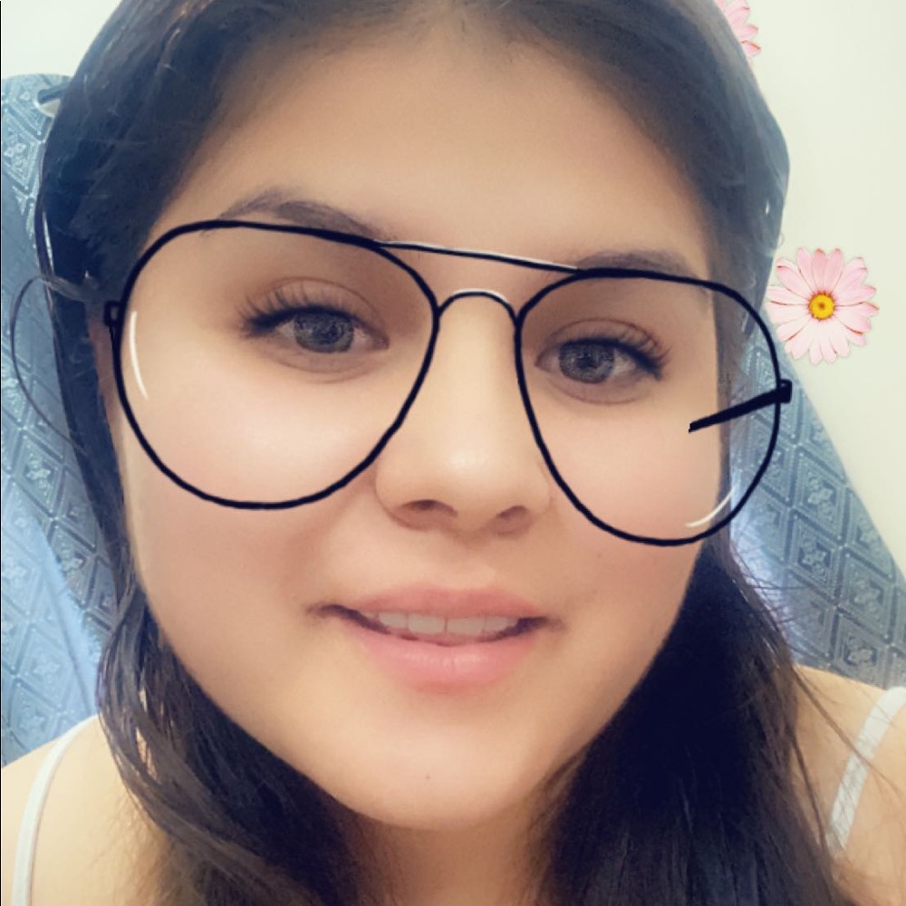 Meet your Posher, Joana